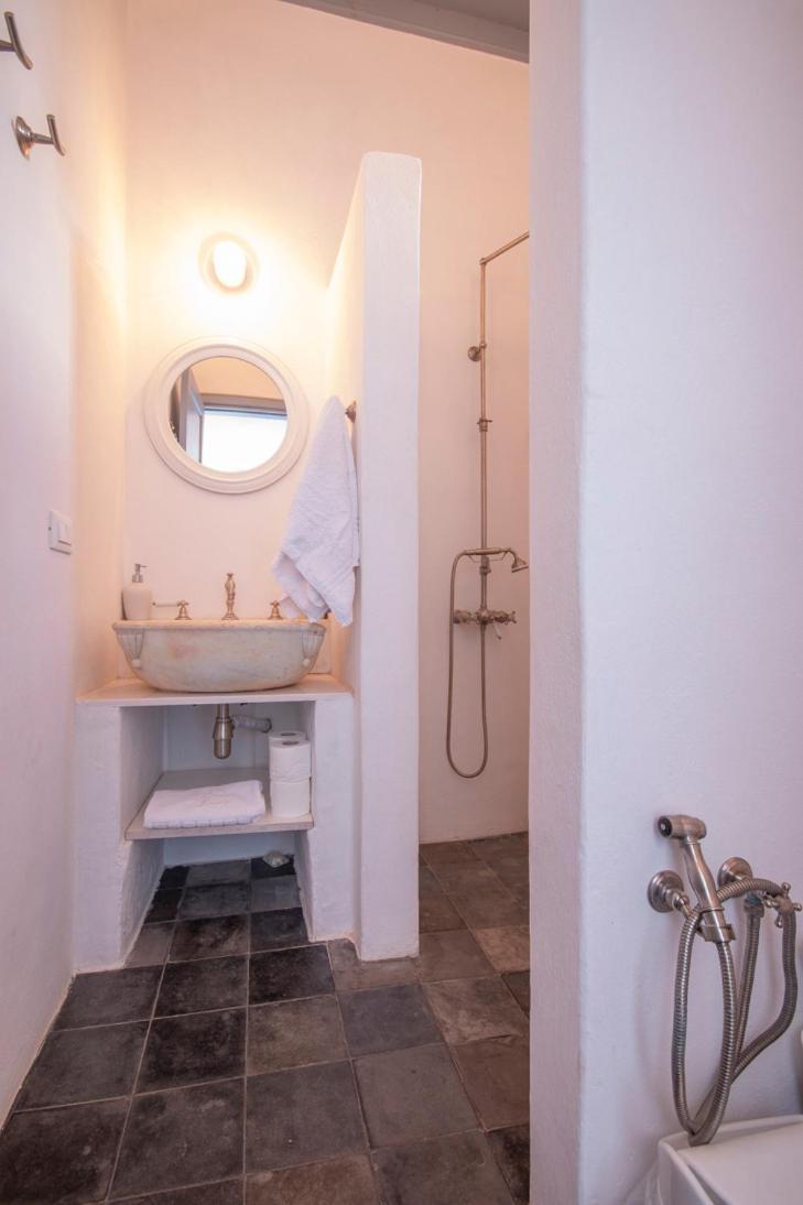 Bed and Breakfast The Anchor House Symi Exterior foto